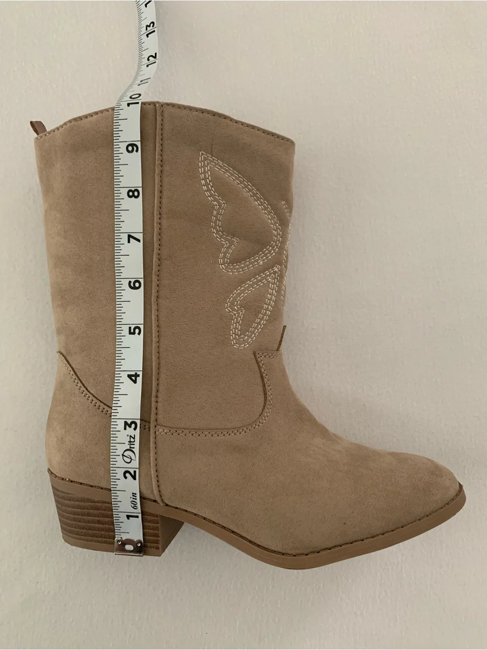 Old Navy Girls Tan Western Boots Embroidered Hearts Mid-Calf Boots Size 5Y